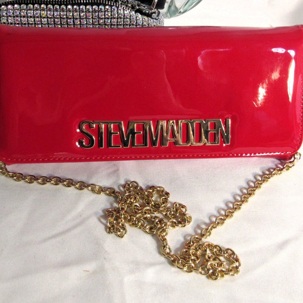STEVE MADDEN RED PATENT VEGAN LEATHER CONVERTABLE CLUTCH XBODY BAG 11" X 5"
